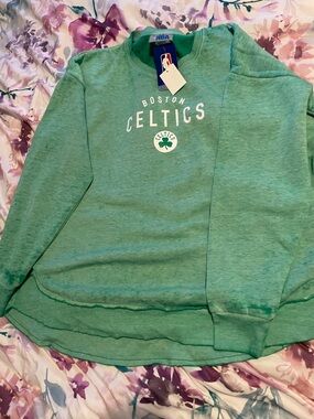 NBA Boston Celtics Heather Green Crewneck Sweatshirt